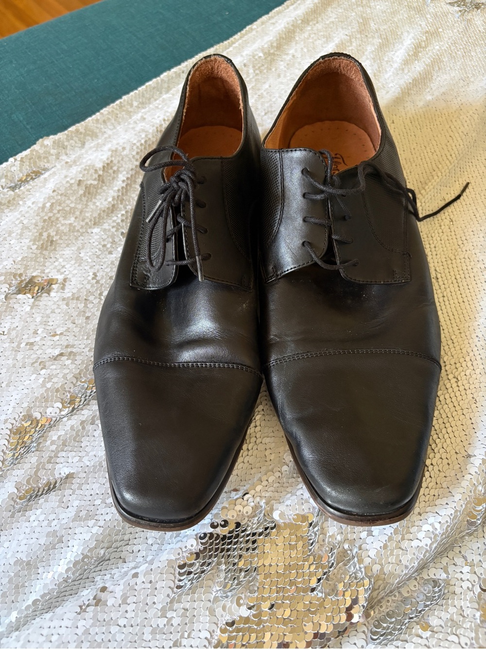 Florsheim Black Leather Cap-Toe Derby Dress Shoes